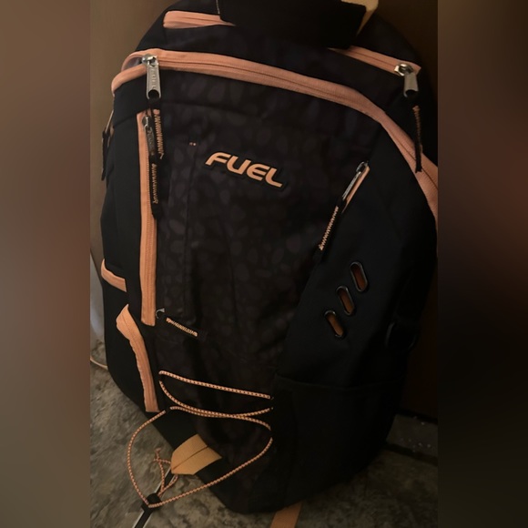 FUEL BACKPACK - Picture 3 of 7